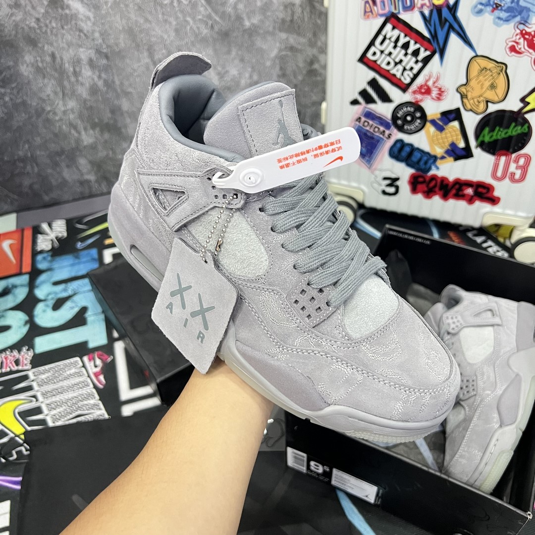 Giày Nike Air Jordan 4 Retro Kaws Best Quality