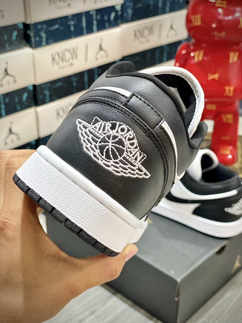 Giày Nike Air Jordan 1 Low ‘Panda’ 2023 (W) Best Quality