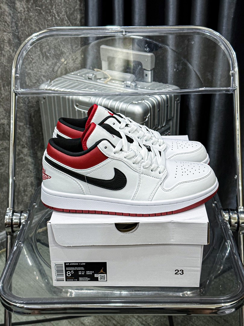 Giày Nike Air Jordan Low University Red Black Like Auth