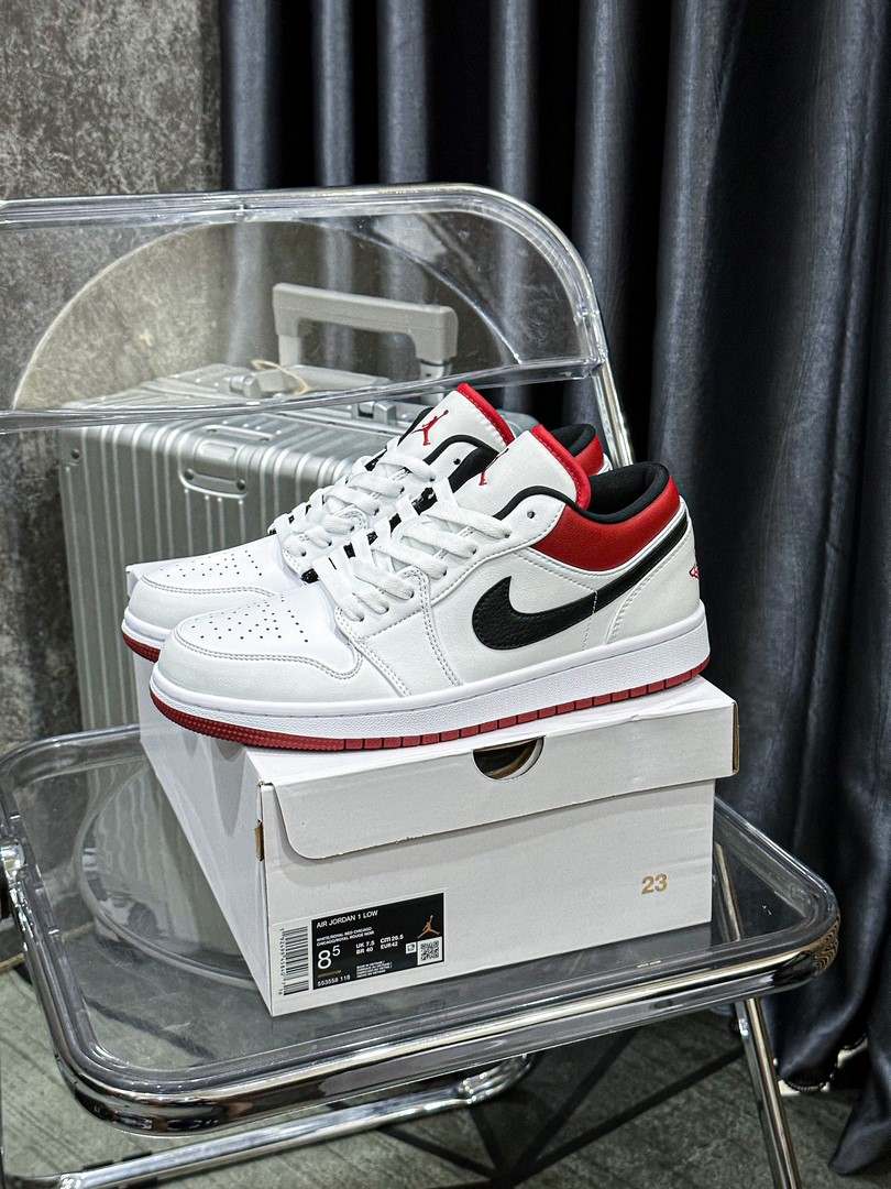 Giày Nike Air Jordan Low University Red Black Like Auth