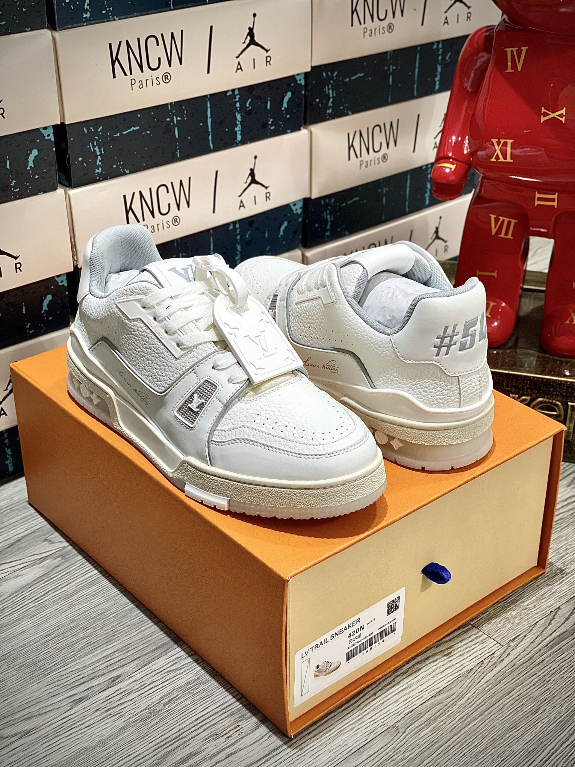 Giày Louis Vuitton Lv Trainer 54 Signature White Like Auth