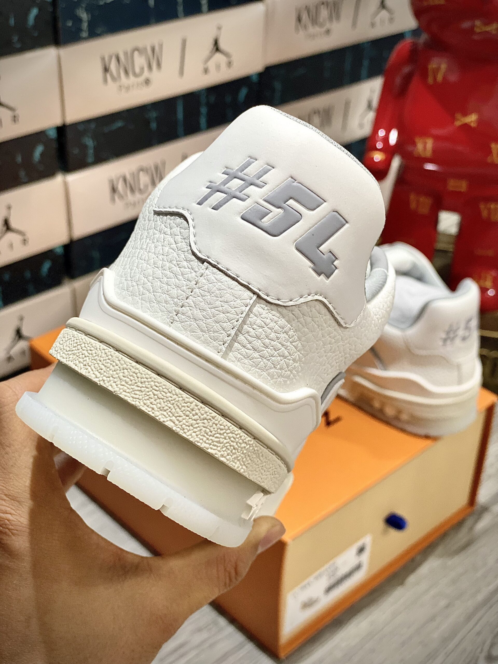 Giày Louis Vuitton Lv Trainer 54 Signature White Like Auth