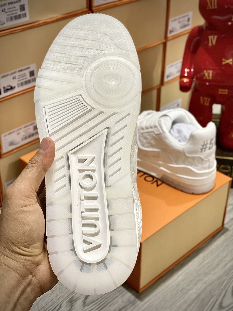 Giày Louis Vuition Trainer Trắng Best Quality