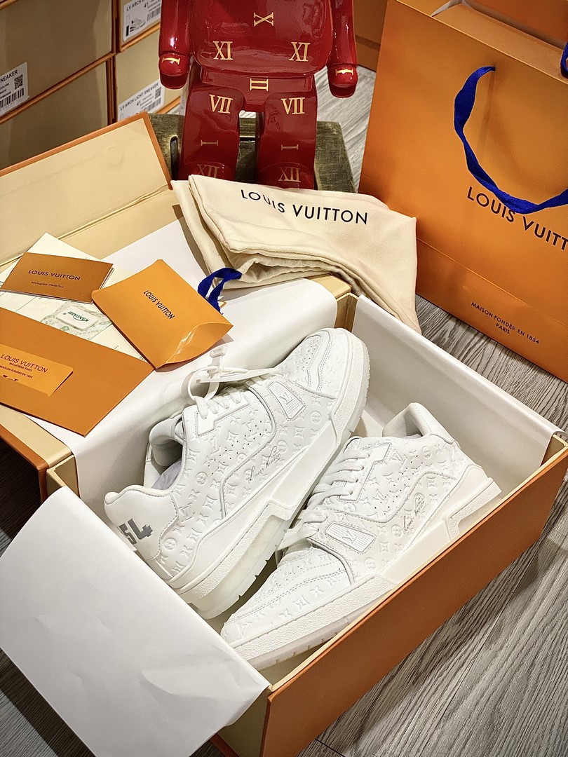 Giày Louis Vuition Trainer Trắng Best Quality