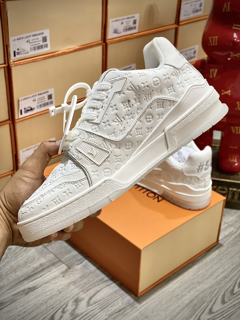 Giày Louis Vuition Trainer Trắng Best Quality