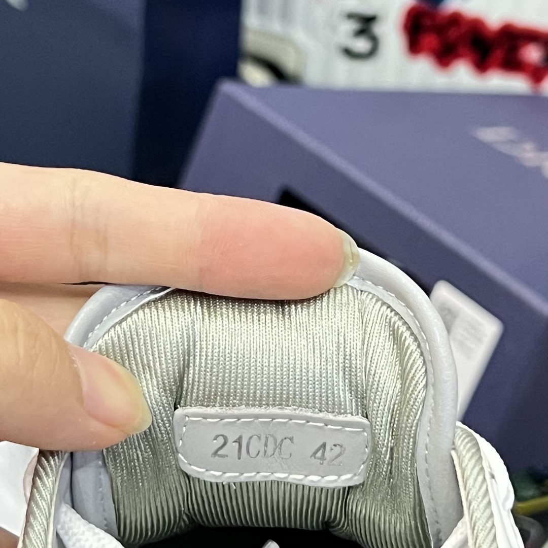 https://www.minshoessneaker.com/