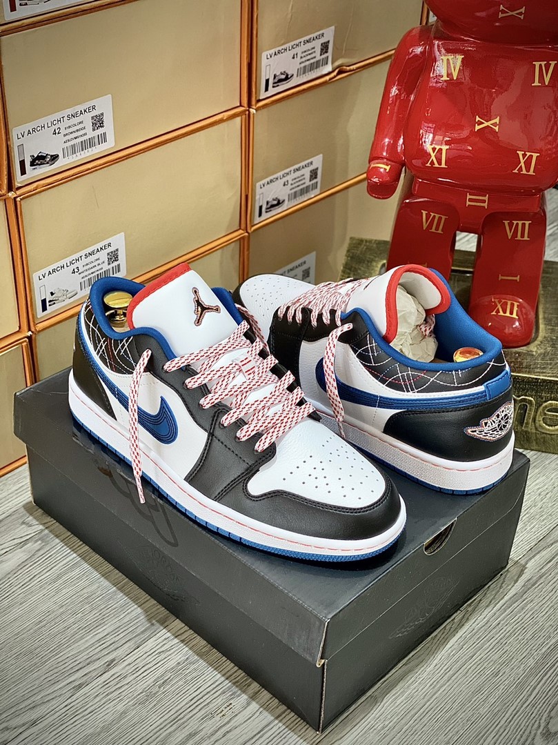 Giày Nike Air Jordan 1 Low ‘White Industrial Blue Siren Red’ Like Auth
