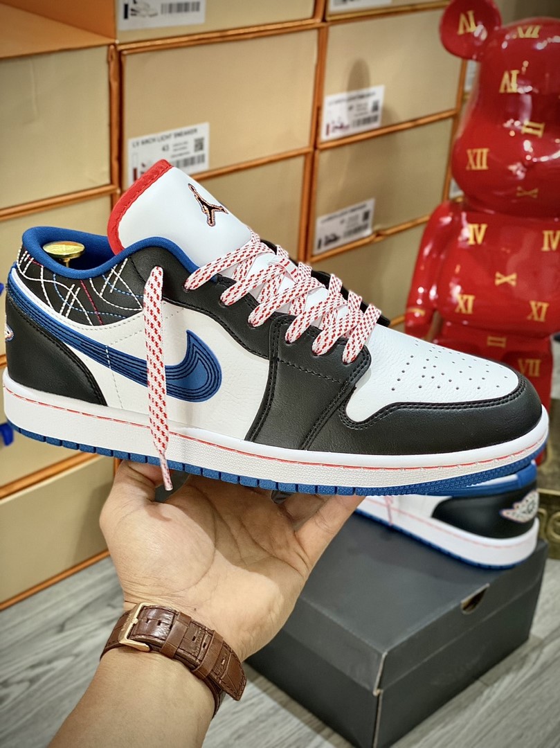 Giày Nike Air Jordan 1 Low ‘White Industrial Blue Siren Red’ Like Auth