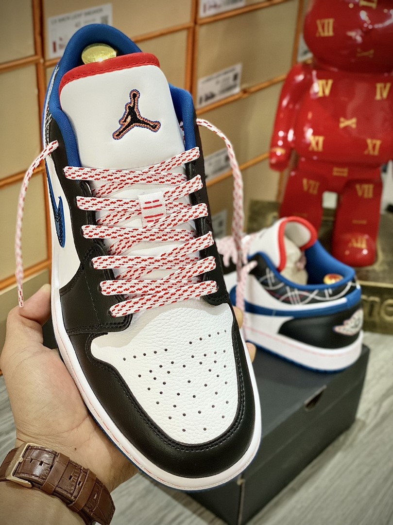 Giày Nike Air Jordan 1 Low ‘White Industrial Blue Siren Red’ Like Auth
