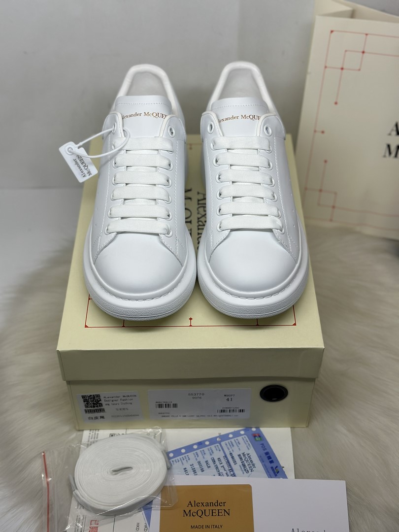 Giày Alexander McQueen Oversized Sneaker
