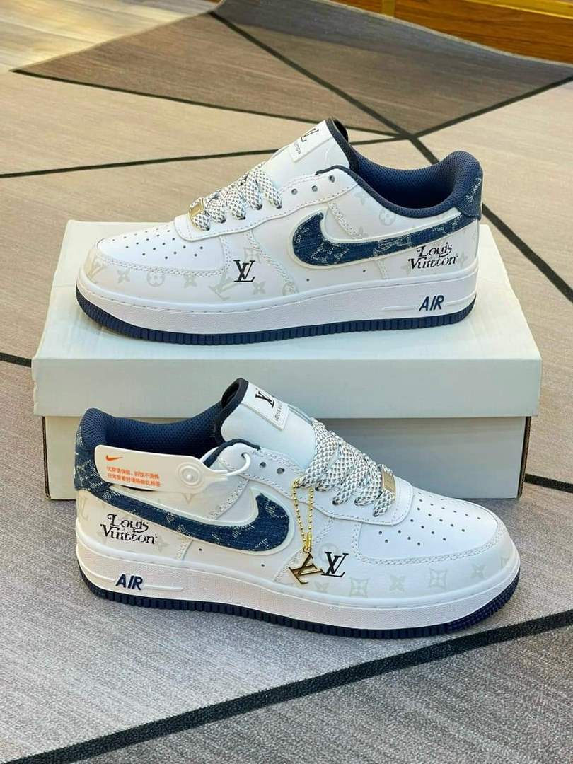 Sản phẩm Min Shoes Sneaker