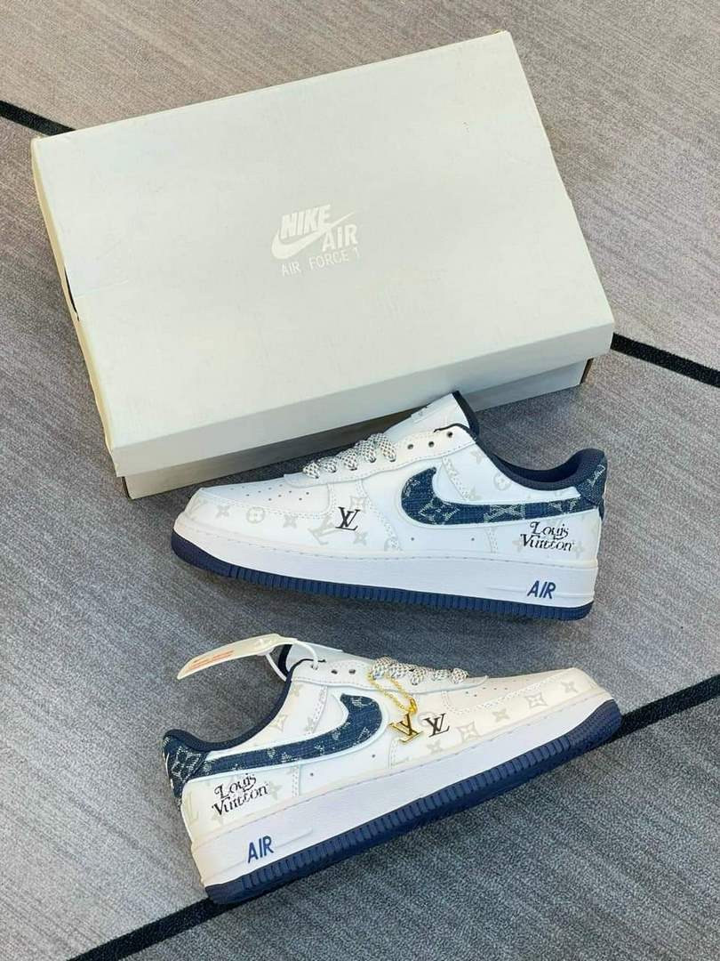 Sản phẩm Min Shoes Sneaker