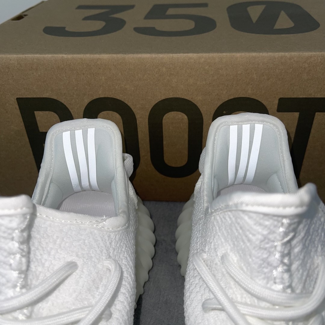 Giày Adidas Yzy350