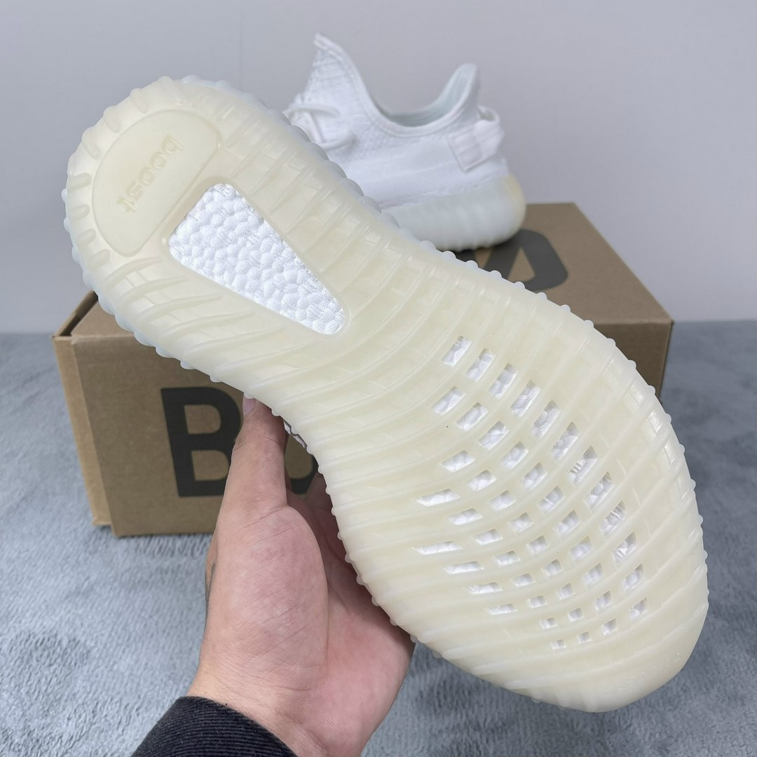 Giày Adidas Yzy350