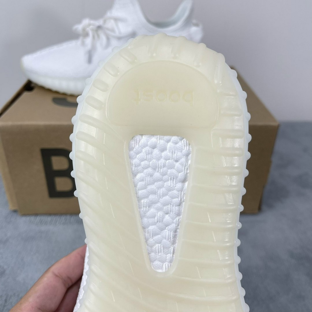 Giày Adidas Yzy350