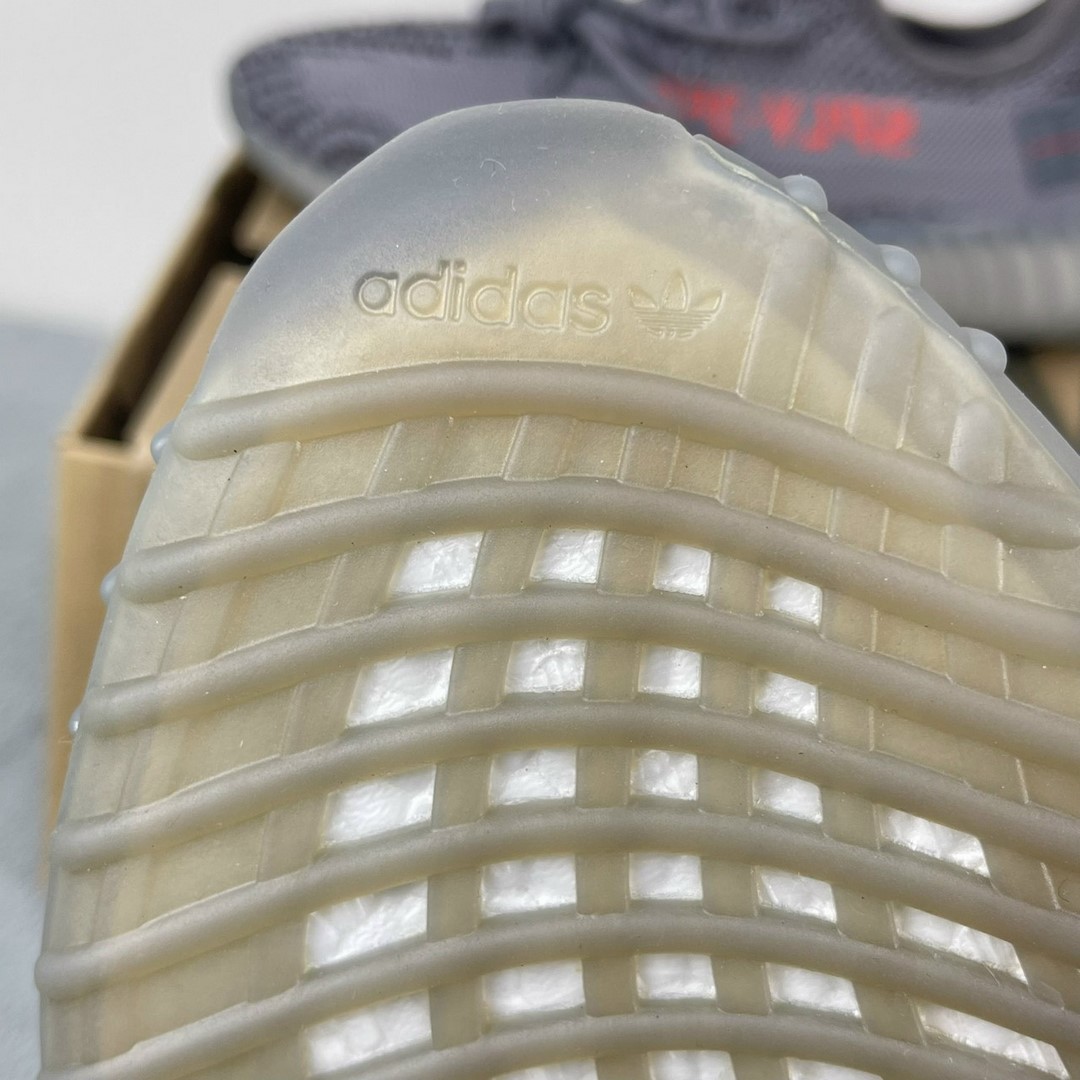 Giày Adidas Yzy350