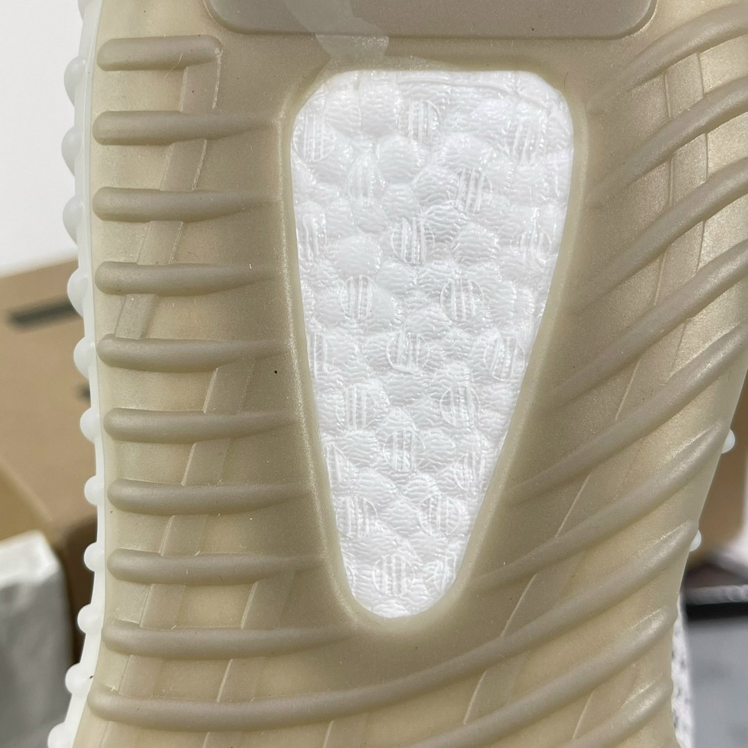 Giày Adidas Yzy350