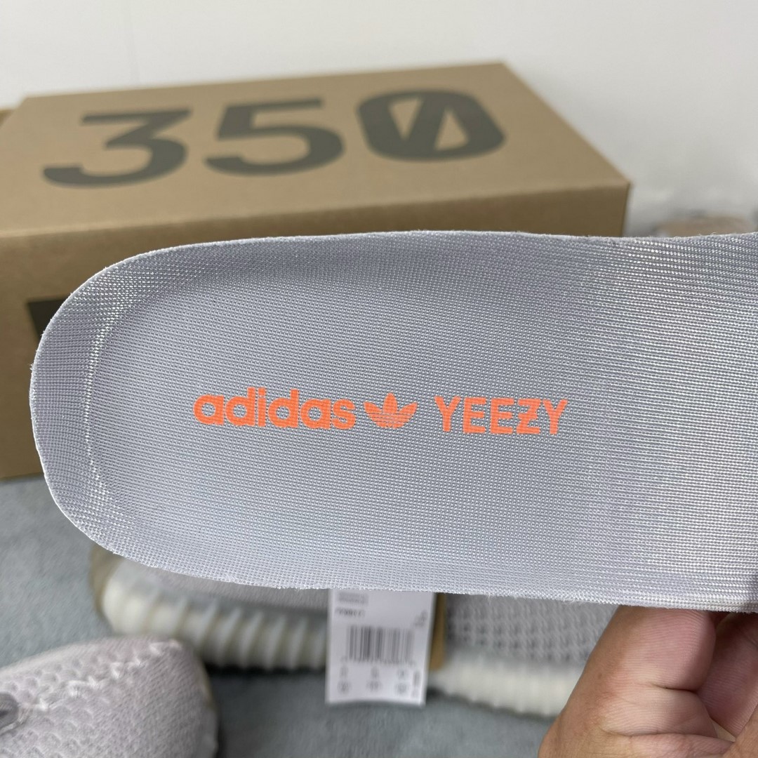 Giày Adidas Yzy350