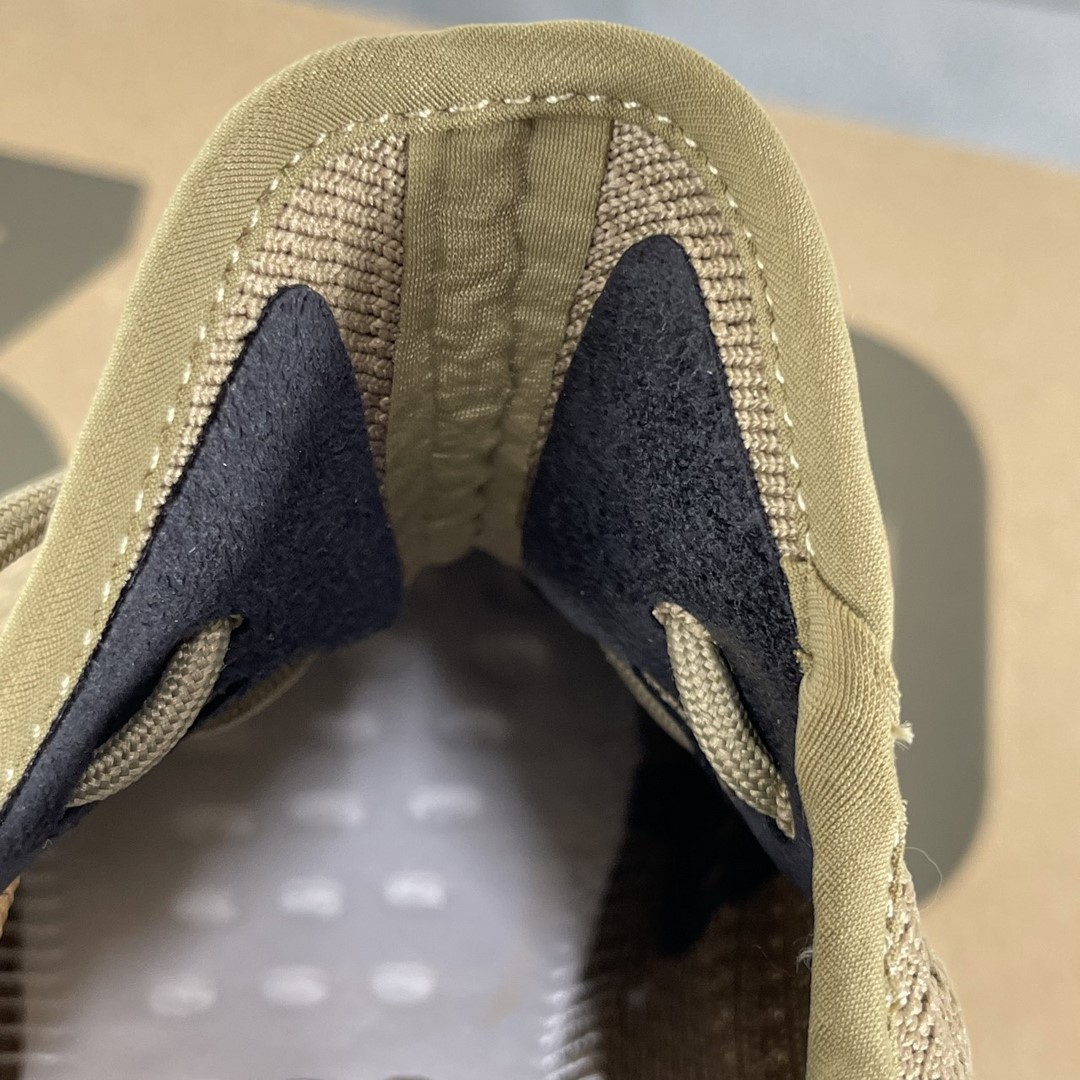 Giày Adidas Yzy350