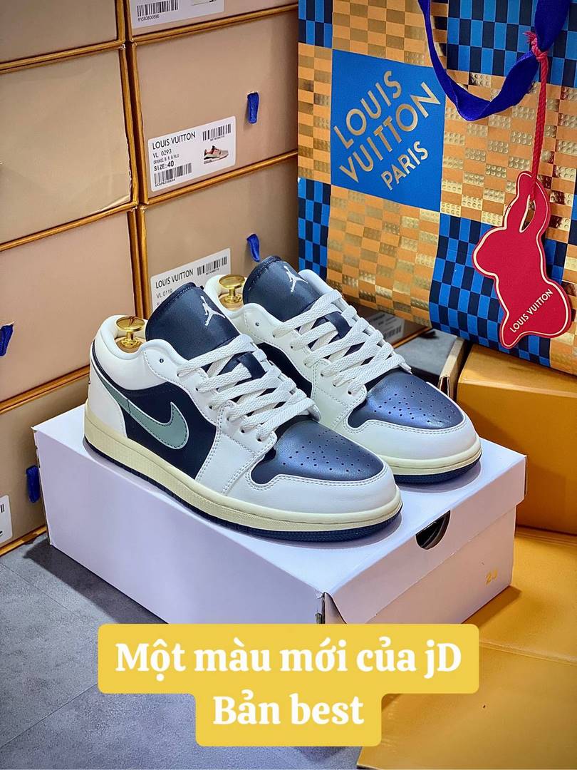 Giày Nike Air Jordan 1 Low Jade Smoke Like Auth
