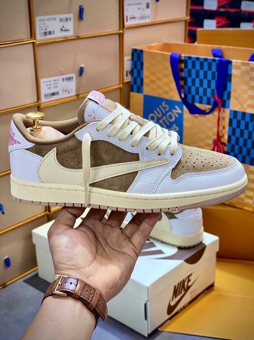 Sản phẩm Min Shoes Sneaker