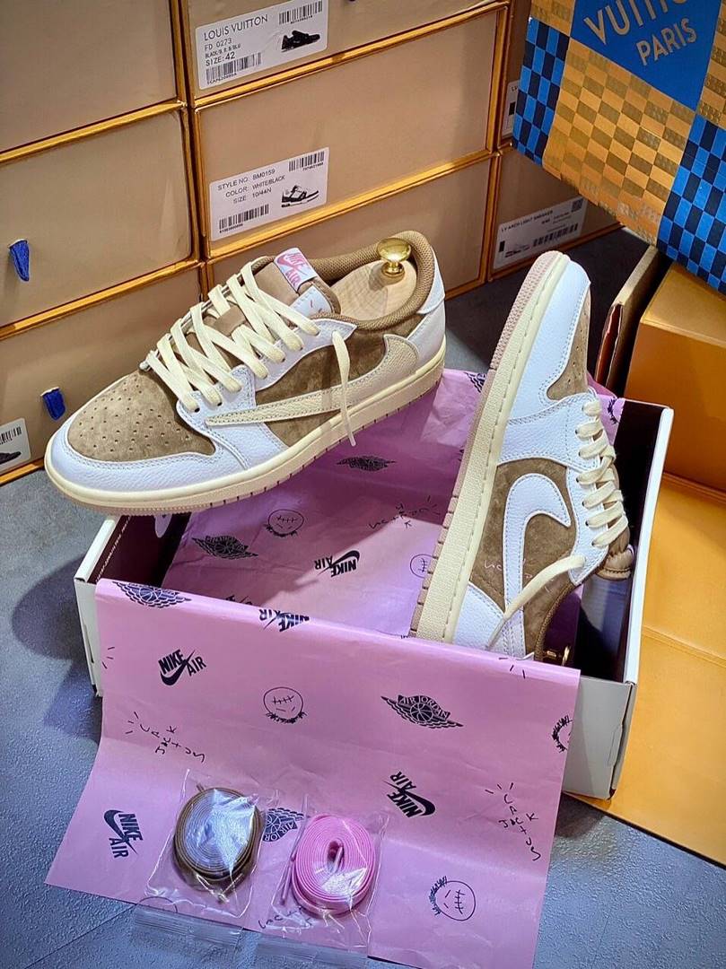 Sản phẩm Min Shoes Sneaker