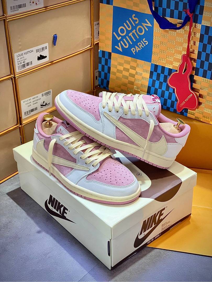 Giày Jordan 1 Low OG Travis Scott Màu Hồng Shy Like Auth