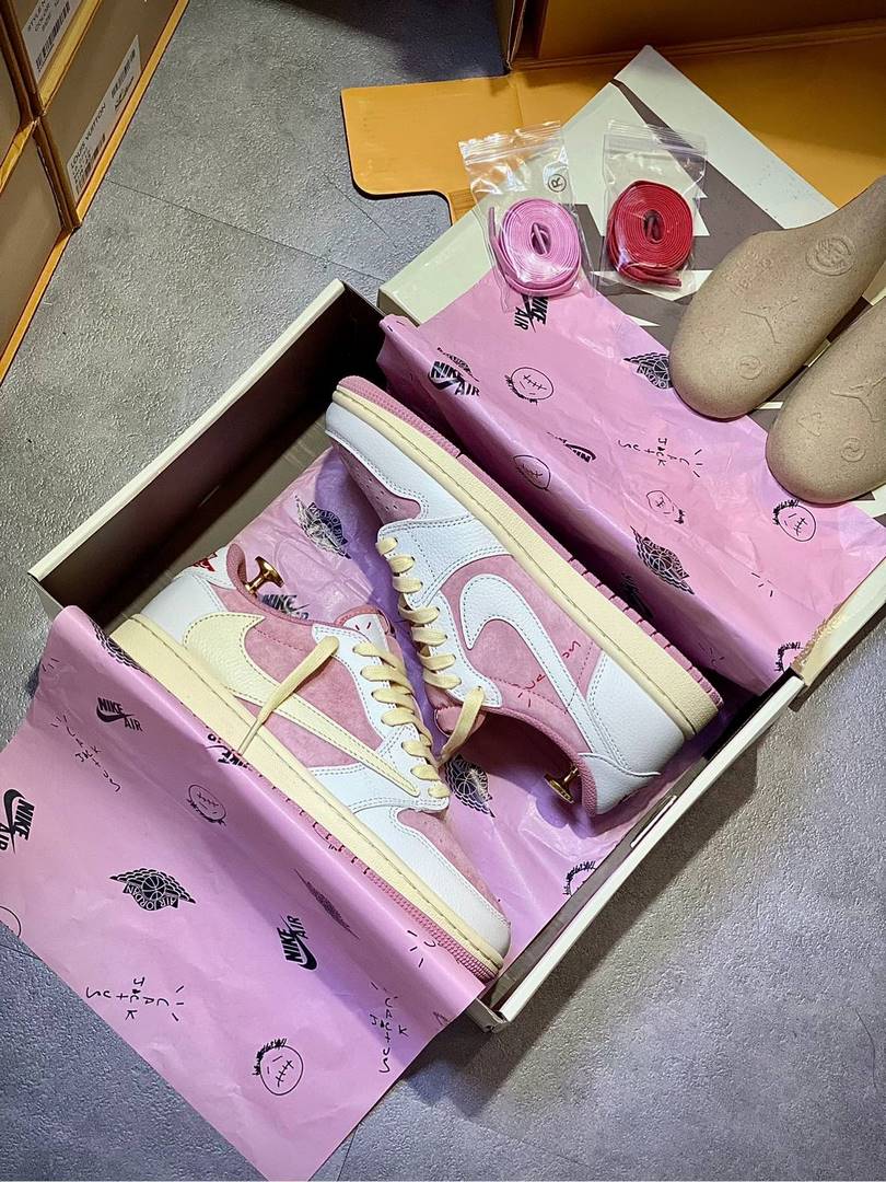 Giày Jordan 1 Low OG Travis Scott Màu Hồng Shy Like Auth