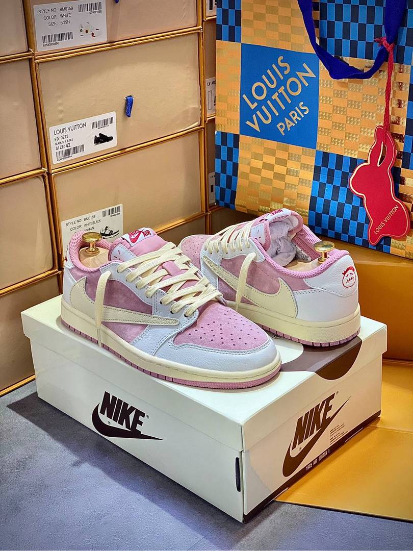 Giày Jordan 1 Low OG Travis Scott Màu Hồng Shy Like Auth