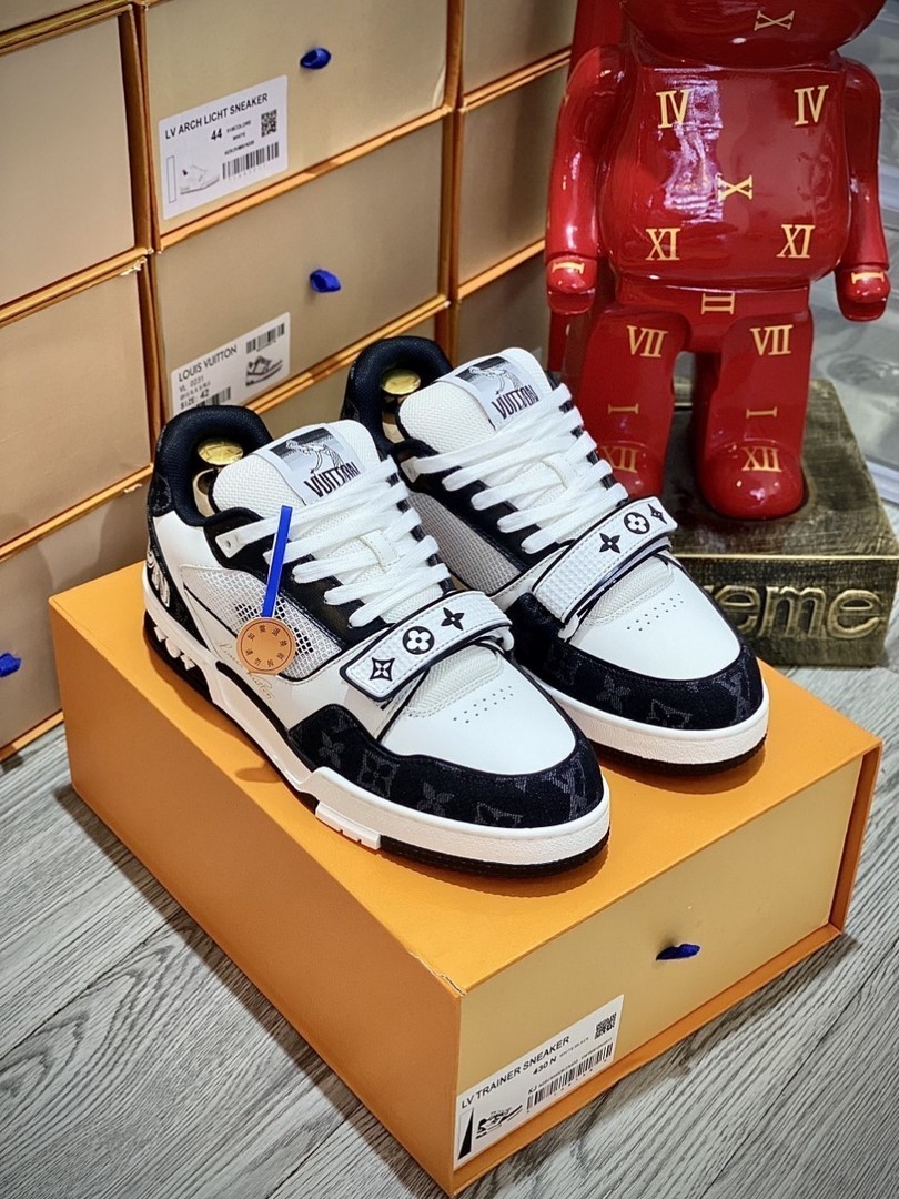 Giày Louis Vuitton Lv Trainer Monogram Black quai Velcro Best Quality