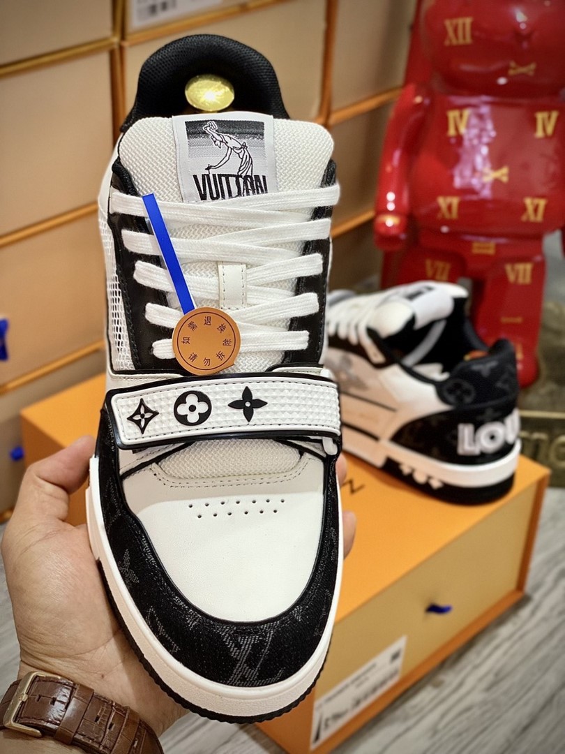 Giày Louis Vuitton Lv Trainer Monogram Black quai Velcro Best Quality