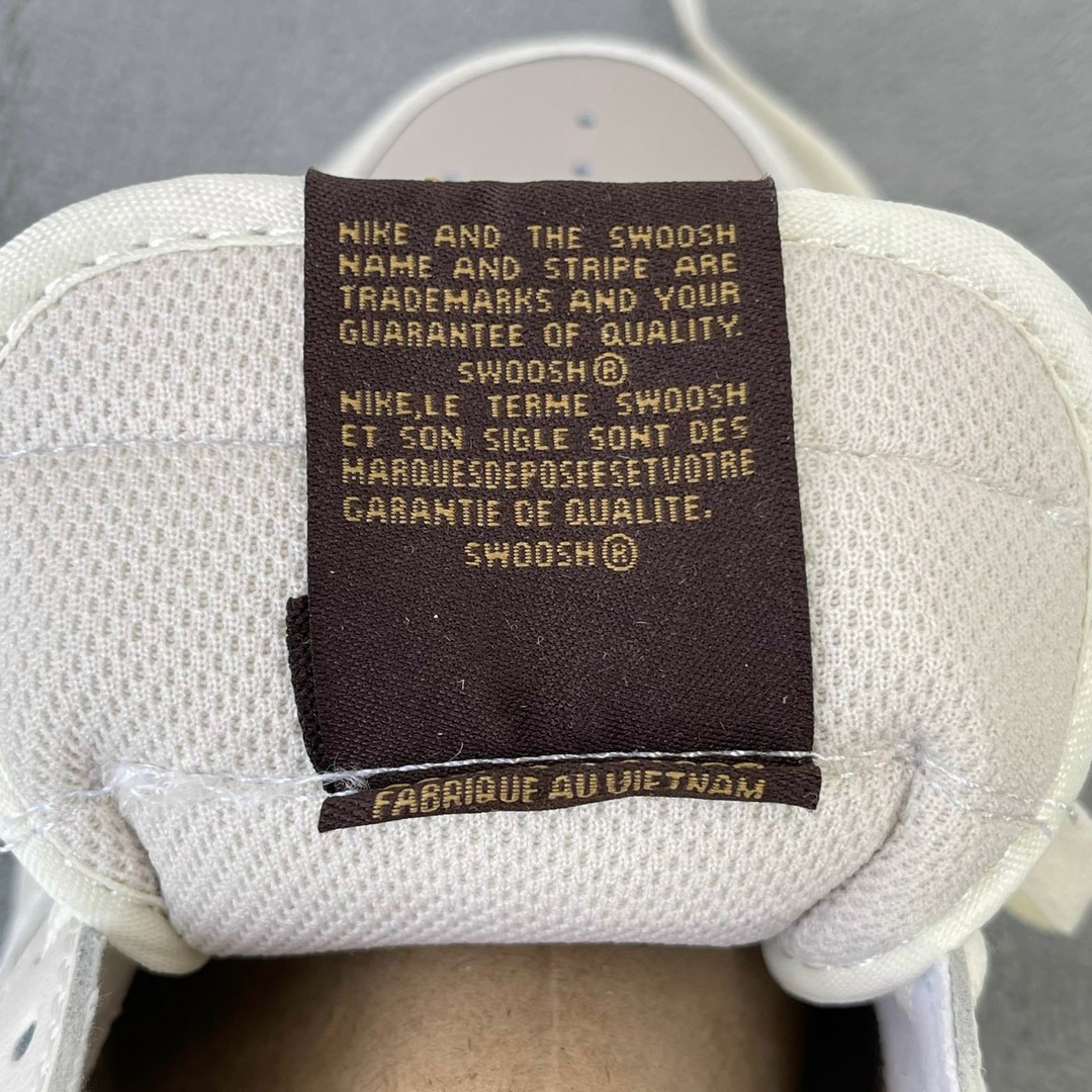 Giày Nike Air Force One X Louis Vuitton Custom Bown