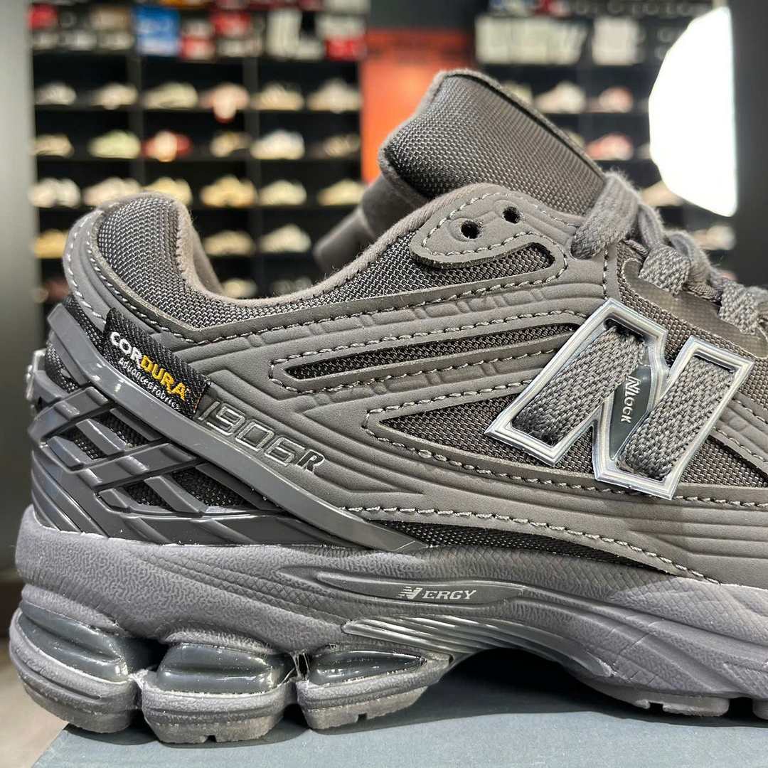 Giày Sneaker Running 1906R Cordura Magnet Grey M1906RU - High Quality Fullbox