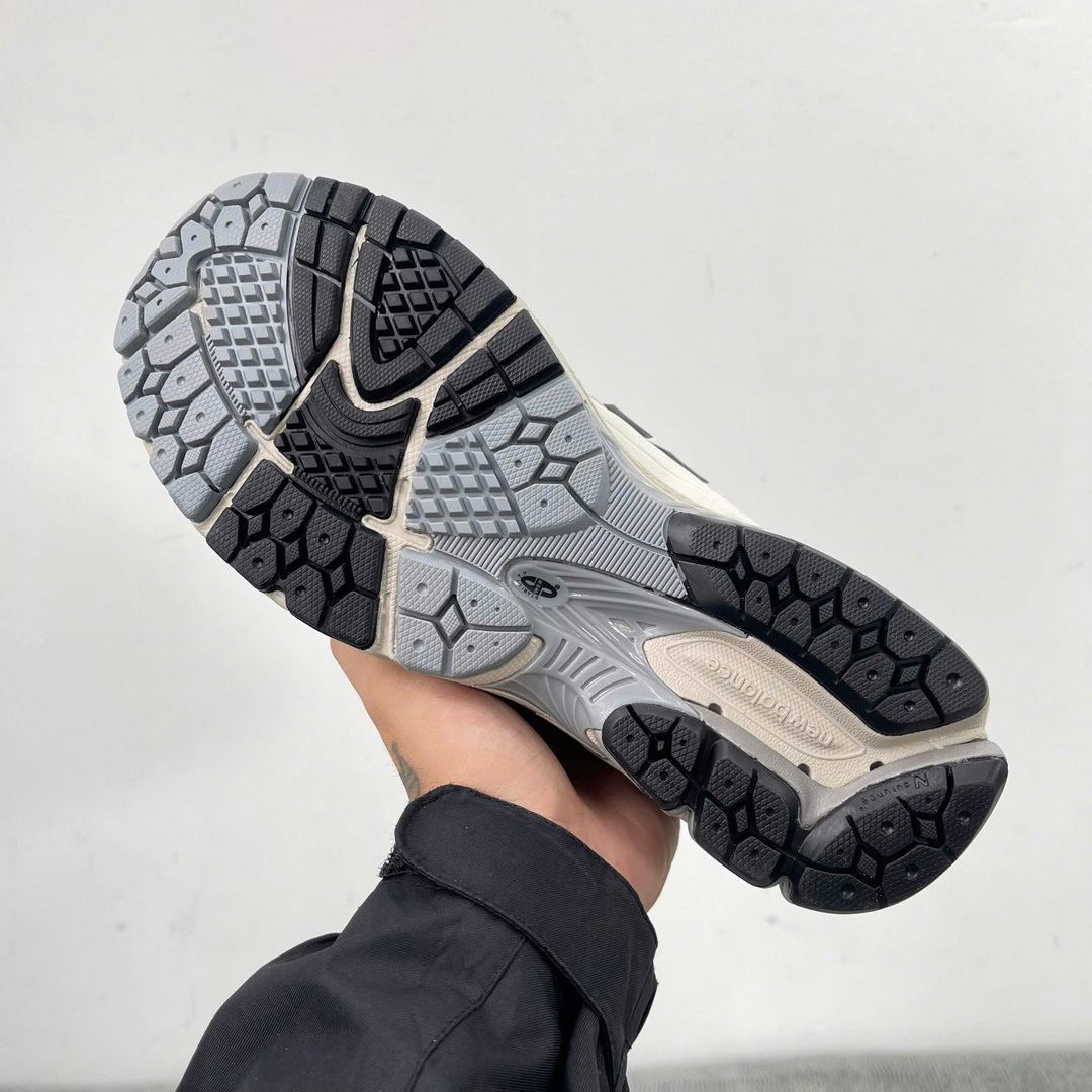 Giày New Balance 1906R White Grey Like Auth