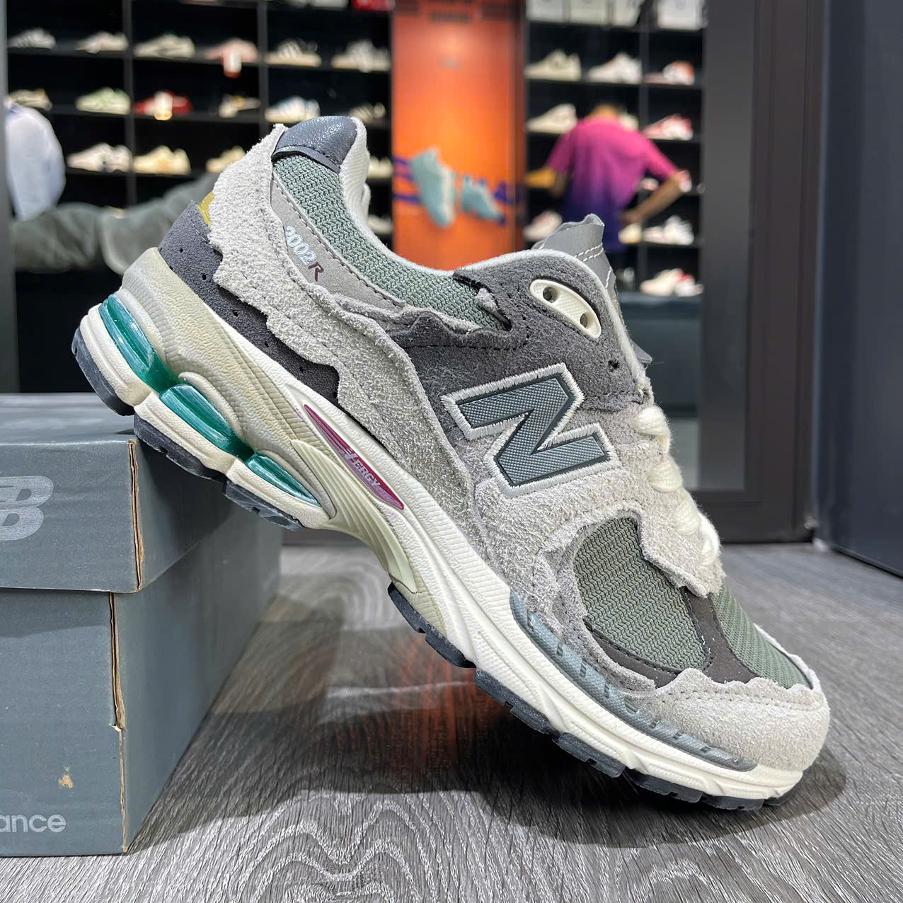 Giày New Balance 2002R ‘Protection Pack Rain Cloud’ Like Auth