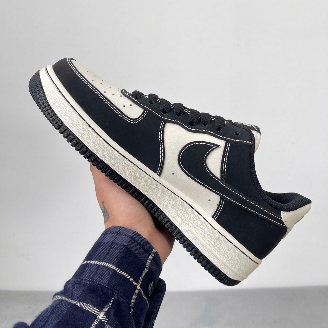 Giày Nike Air Force 1 Supreme Black White