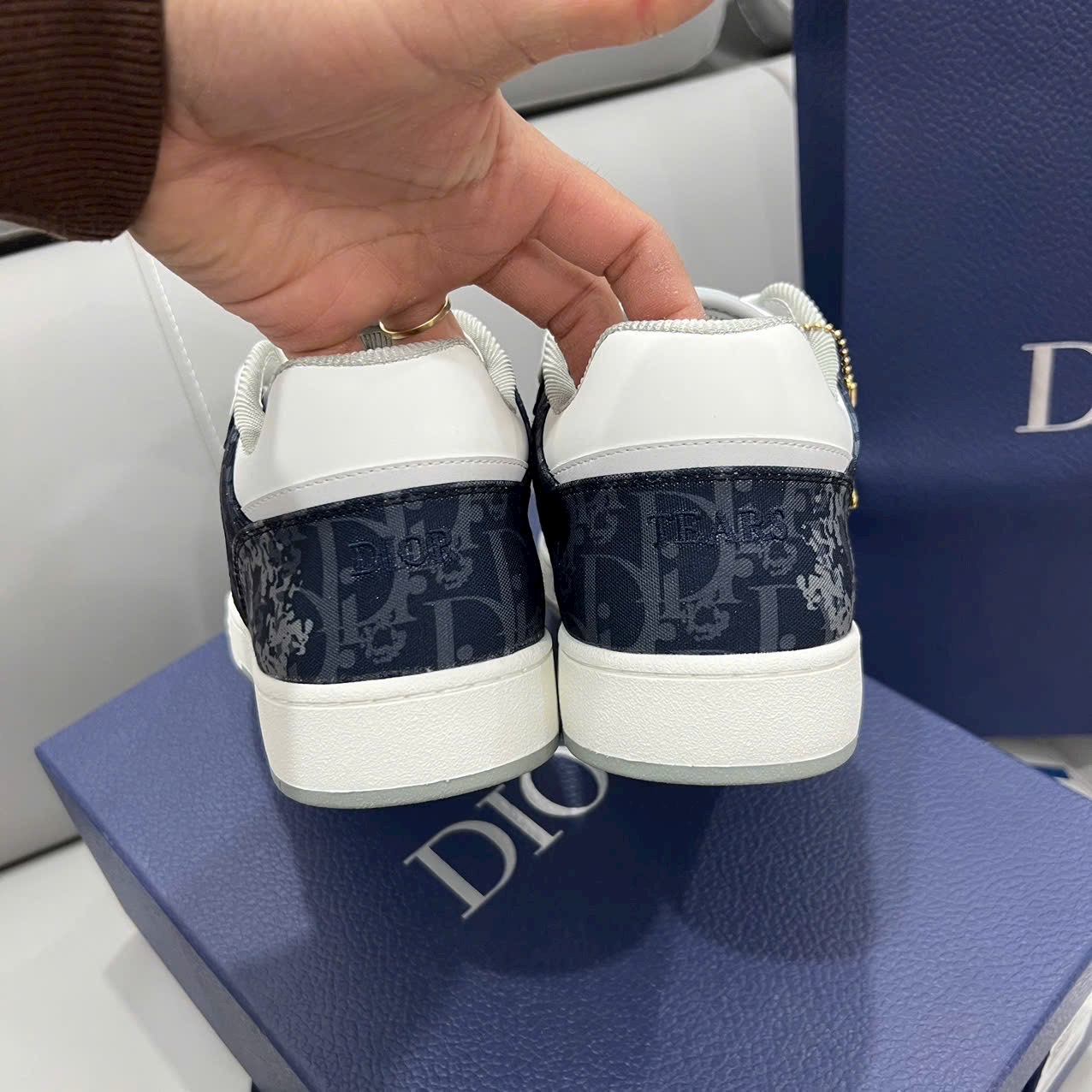 Giày Dior B27 Best Quality
