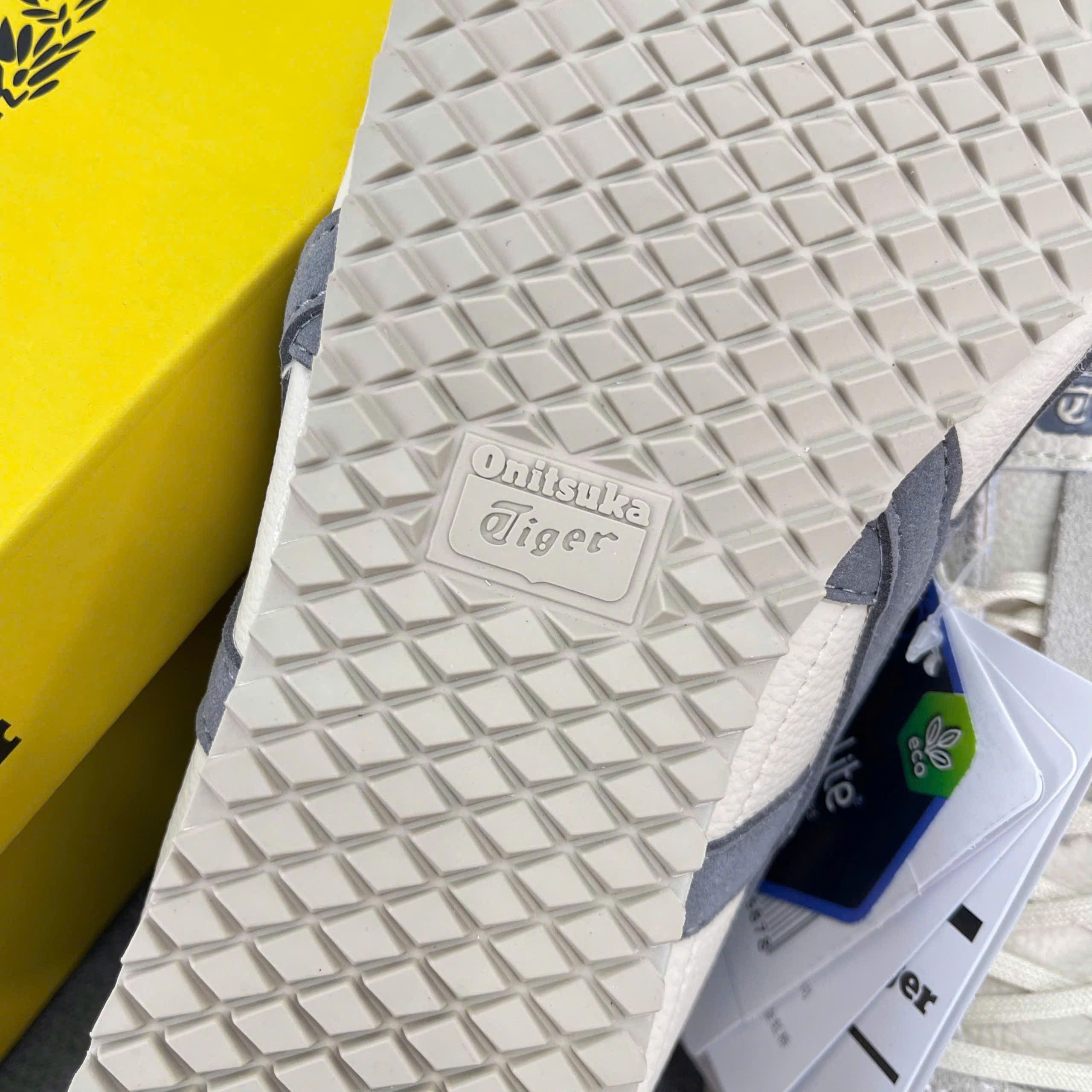 Onitsuka Tiger Mexico 66 – Gray Whitez