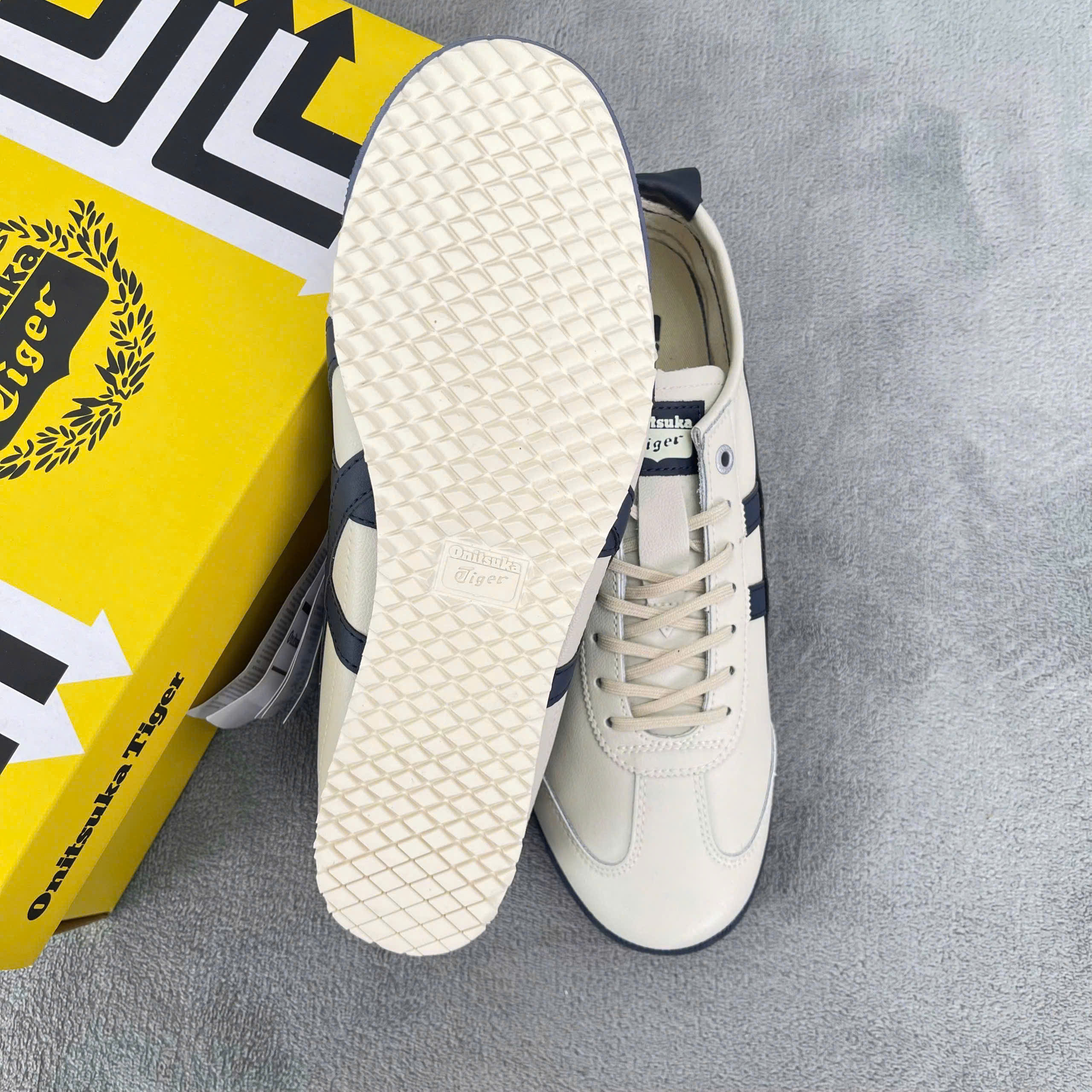 Giày Onitsuka Tiger Mexico 66 ‘Birch Peacoat’