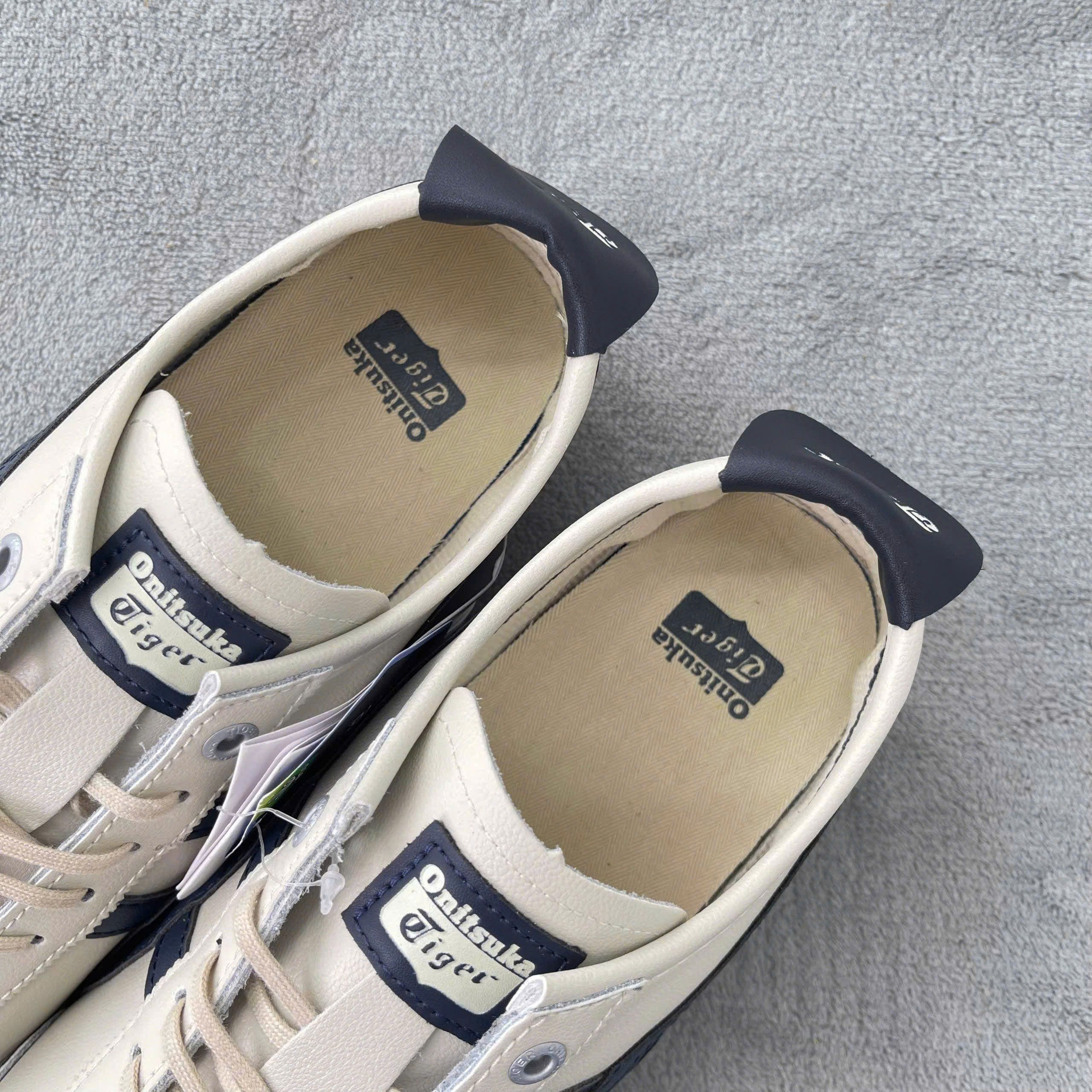Giày Onitsuka Tiger Mexico 66 ‘Birch Peacoat’