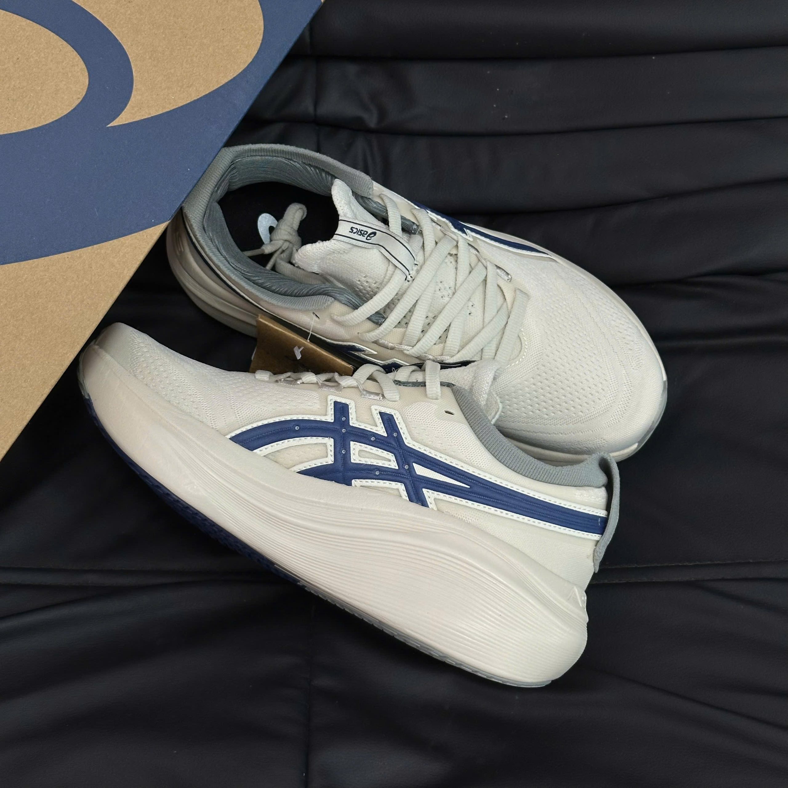 Giày chạy bộ Asics Gel Nimbus 27 ATC
