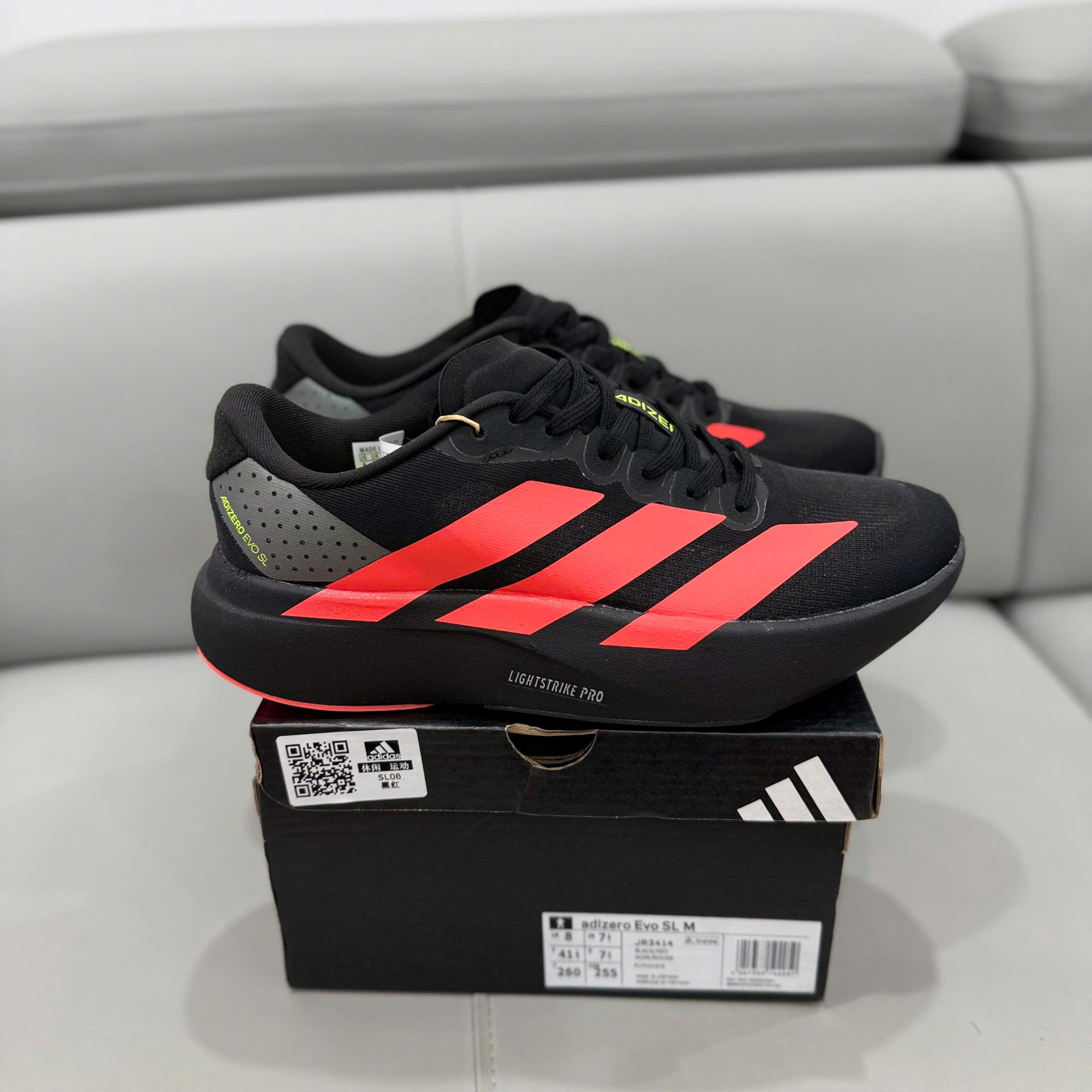 Giày Adidas Evo SL màu