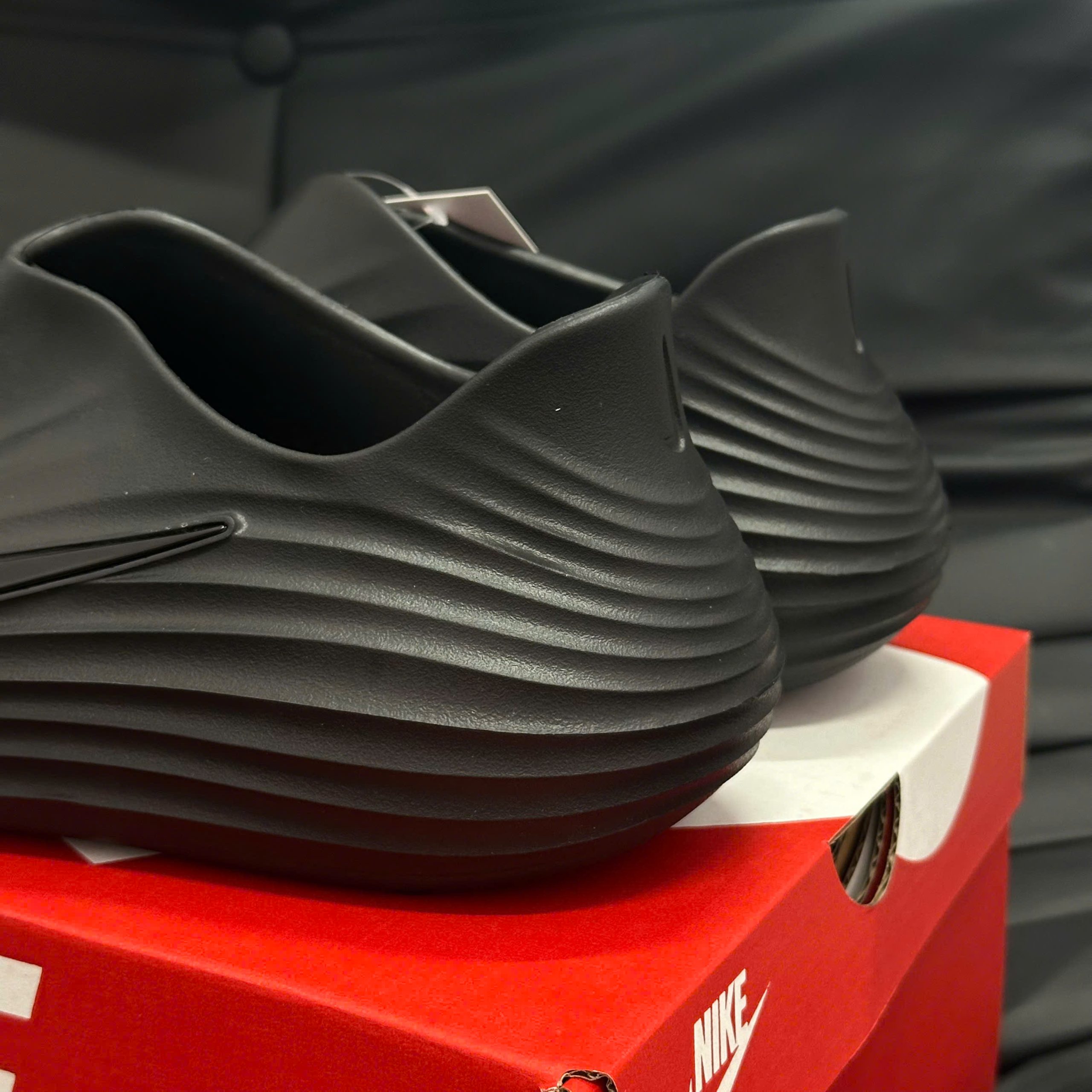 Giày Nike ReactX Rejuven8 ‘Triple Black’