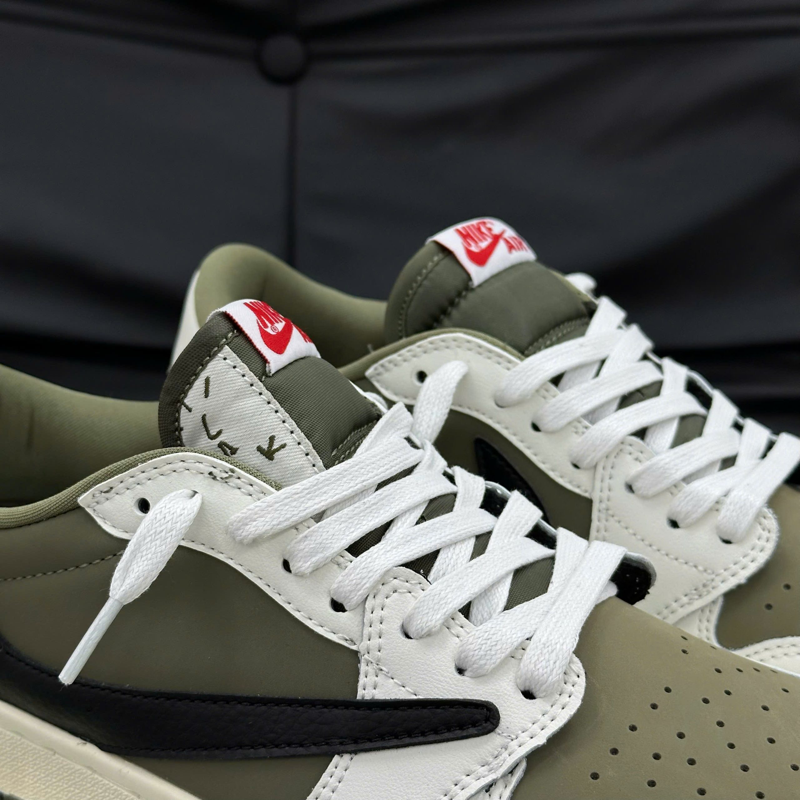 Giày Nike Jordan 1 Low OG SP x Travis Scott ‘Medium Olive’