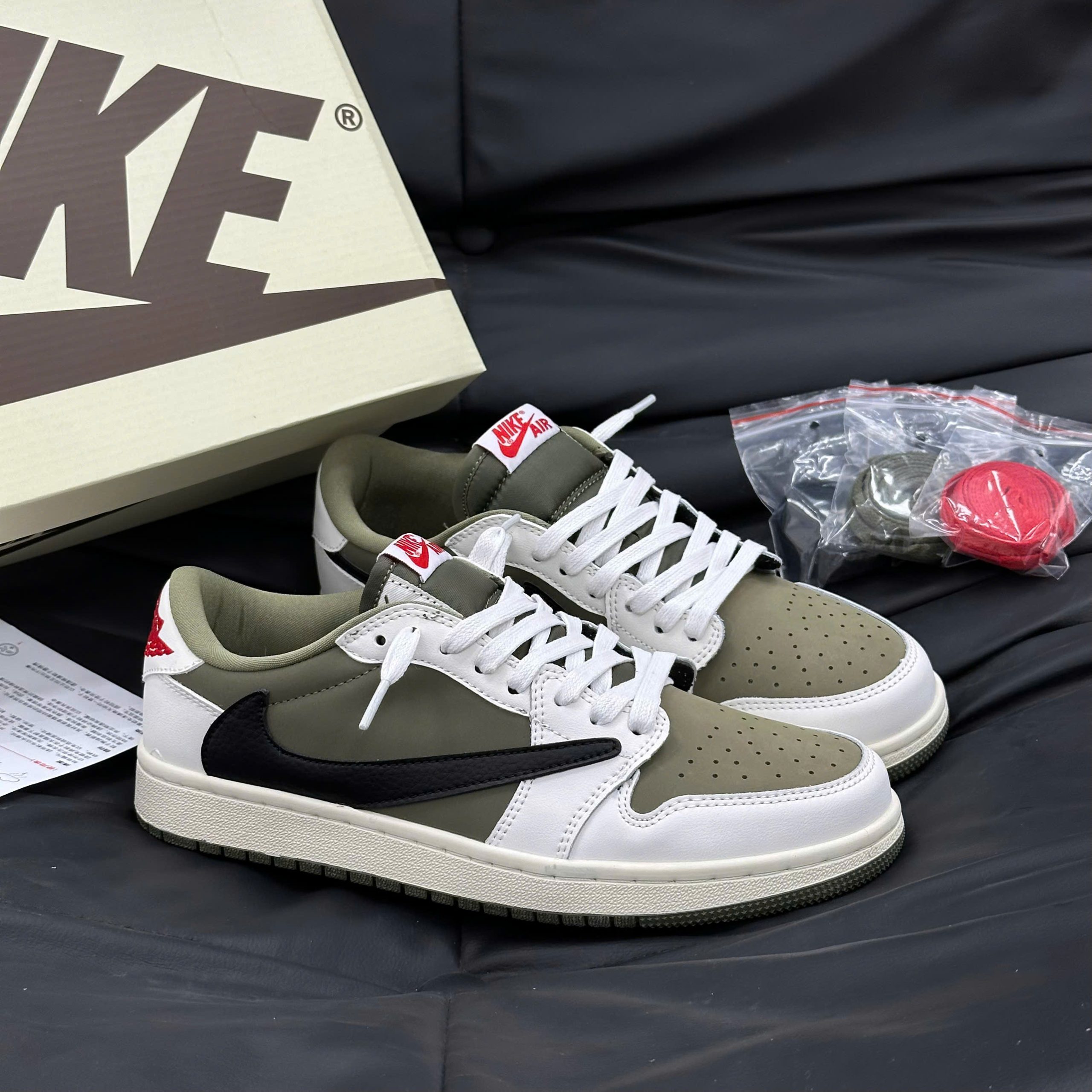 Giày Nike Jordan 1 Low OG SP x Travis Scott ‘Medium Olive’
