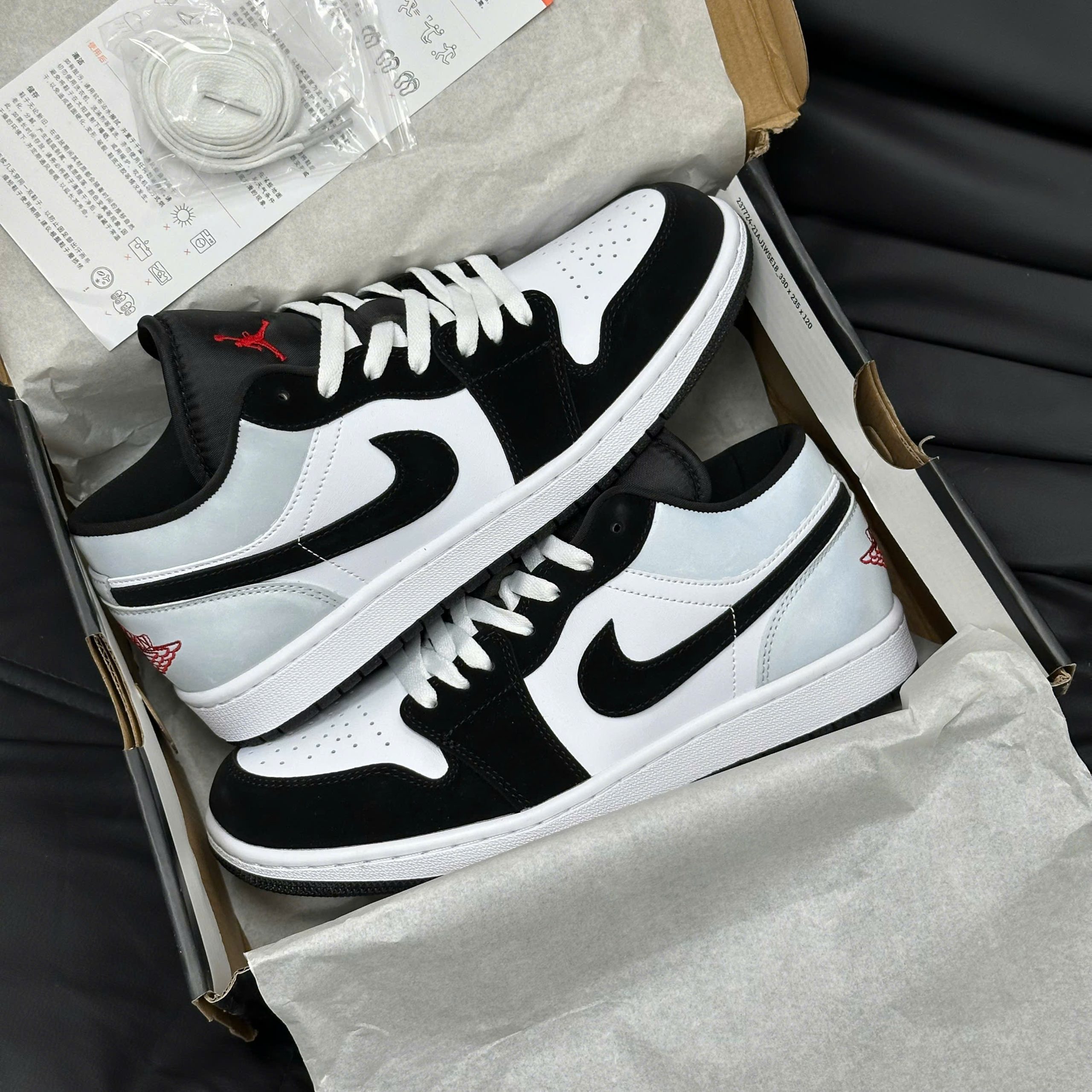 Giày Nike Air Jordan 1 Low – Black Matte Silver