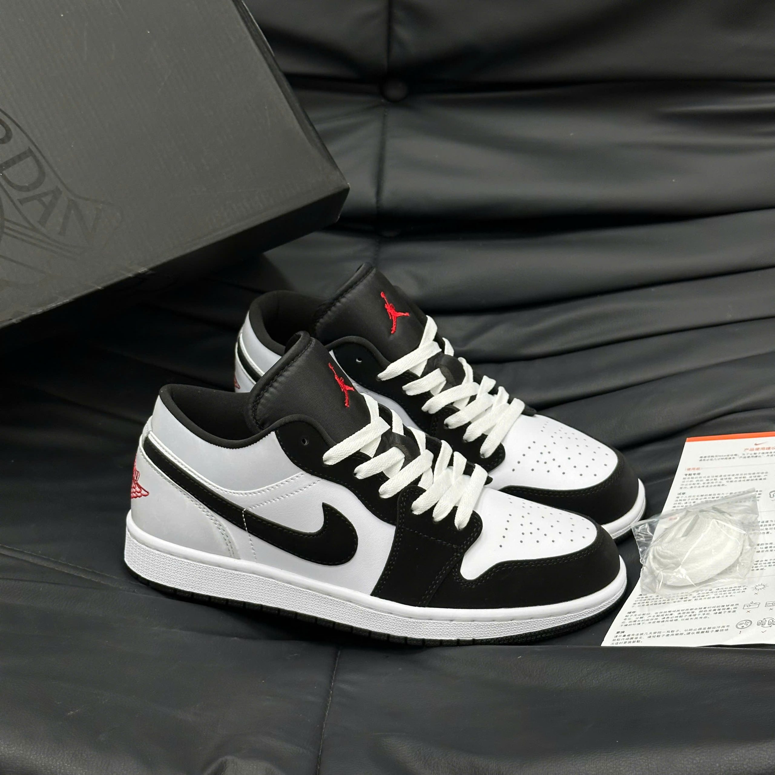 Giày Nike Air Jordan 1 Low – Black Matte Silver