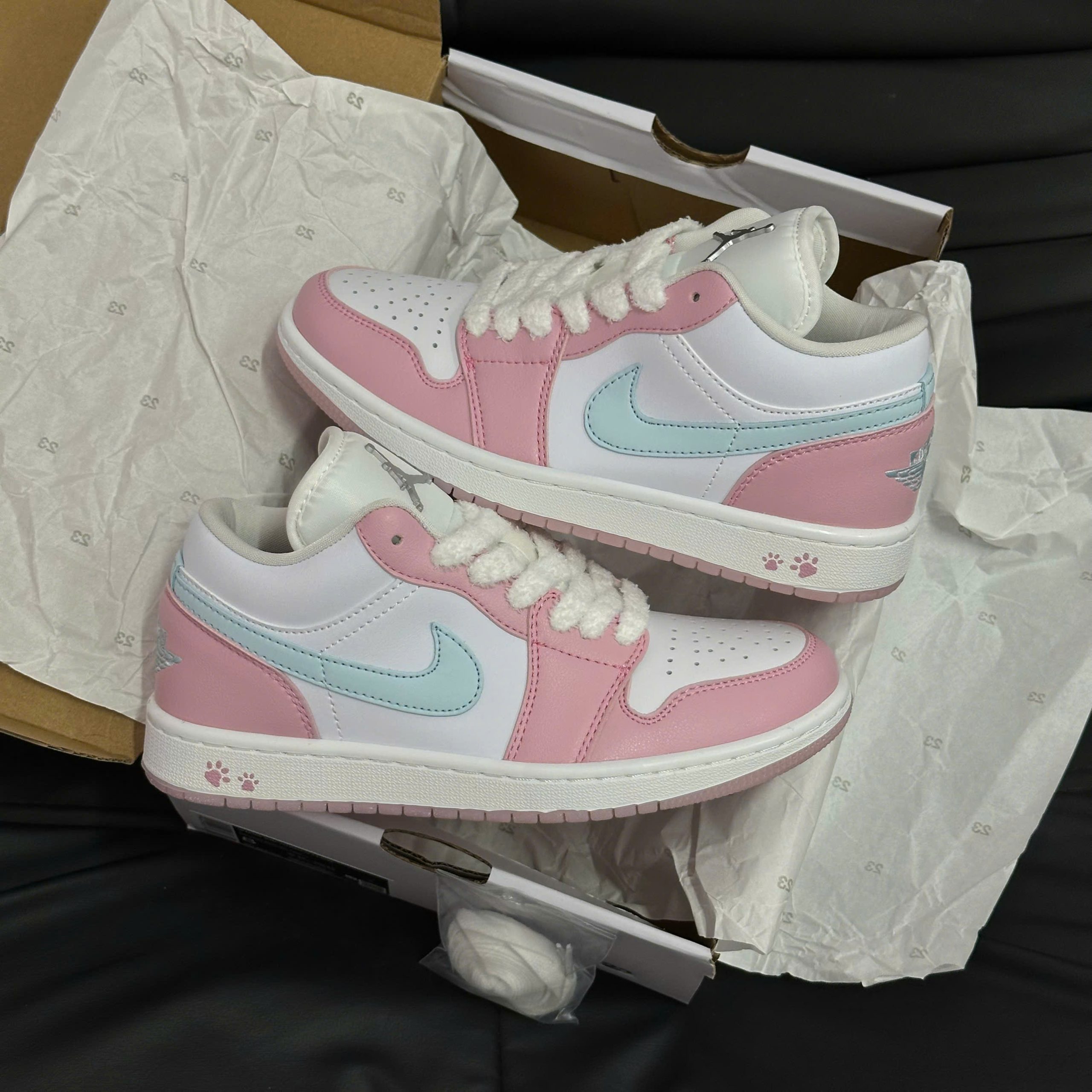 Giày (WMNS) Air Jordan 1 Low SE ‘Paw Print’