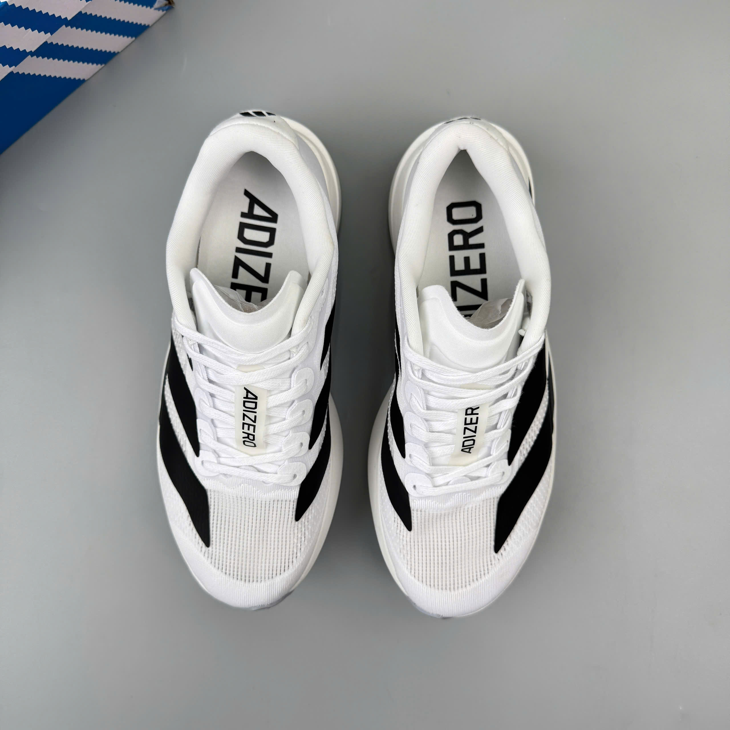 Sản phẩm Min Shoes Sneaker
