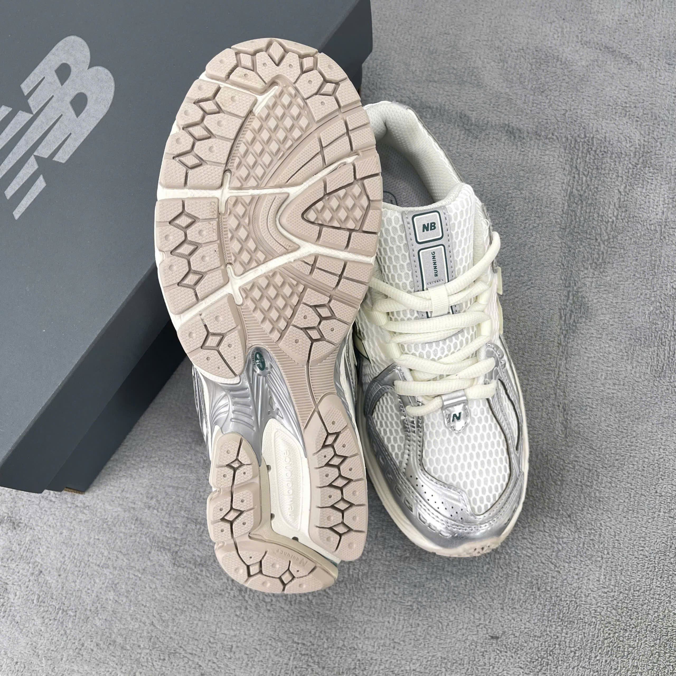 Giày New Balance 1906R ‘Silver Metalic’